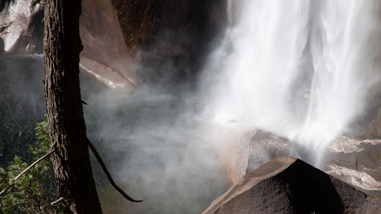 Yosemite - Vernal Falls & Mist