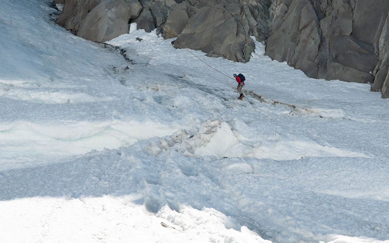 North Palisade - Down-climbing the U-Notch