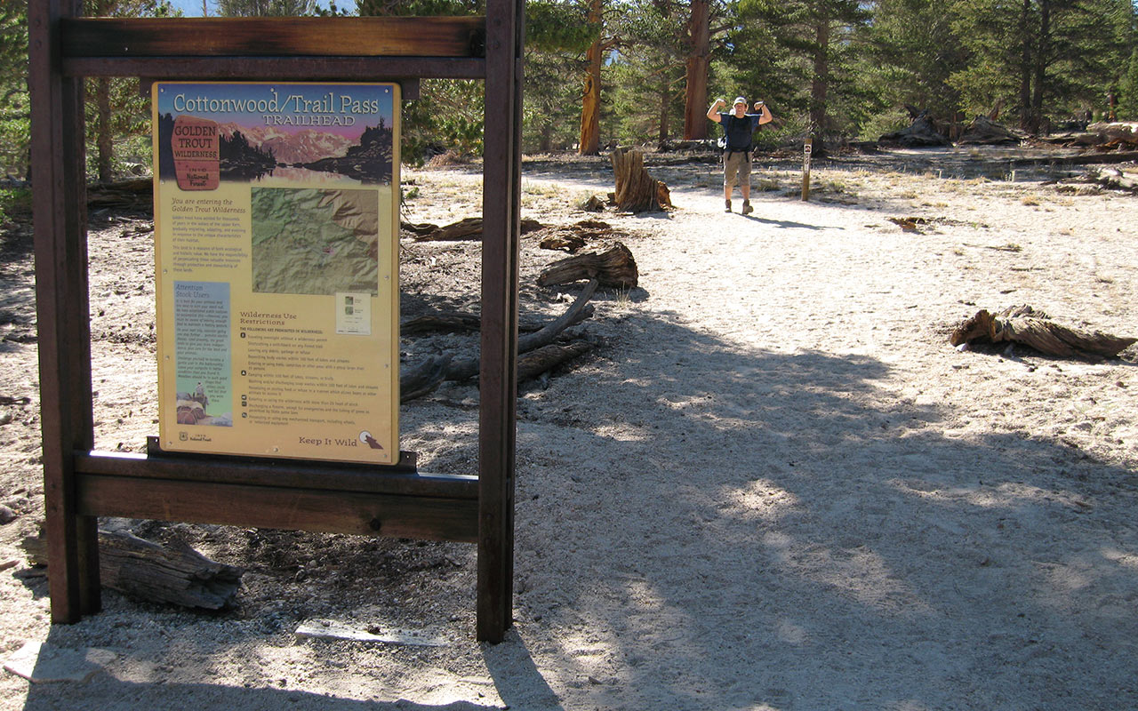 Cottonwood Pass Trailhead