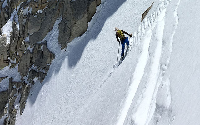 Andy Lewicky skiing Mount Russell's East Face