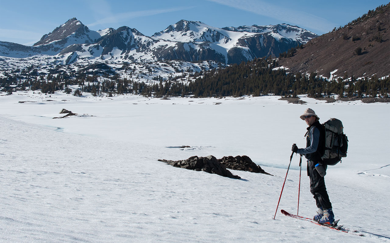 Andy Lewicky Skiing near Saddlebag Lake