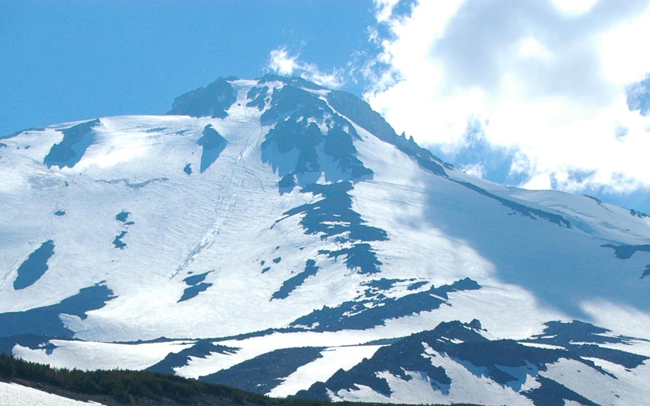 Mount Shasta - Scouting the Hotlum-Wintun Ridge