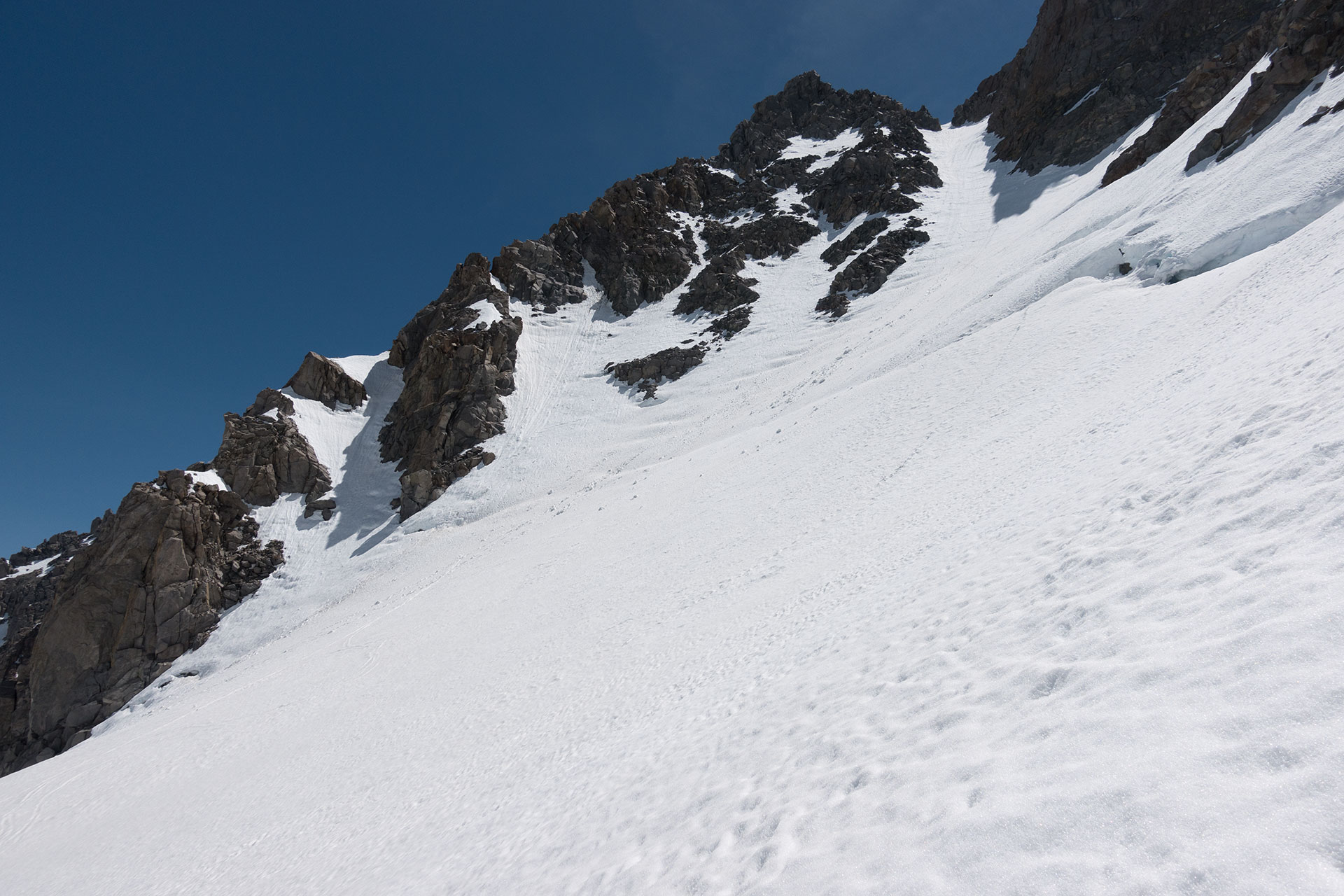 Mount Sill's Northwest Couloir from the Palisade Glacier