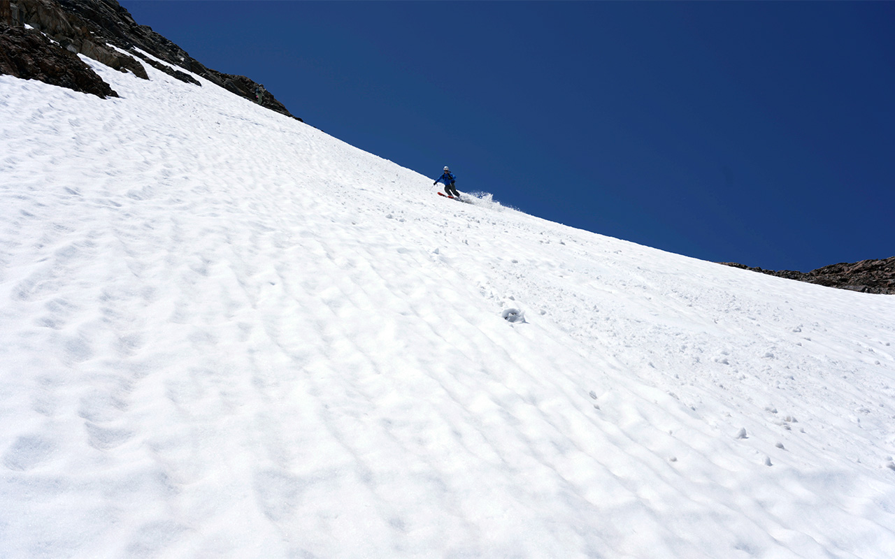 Skiing False White